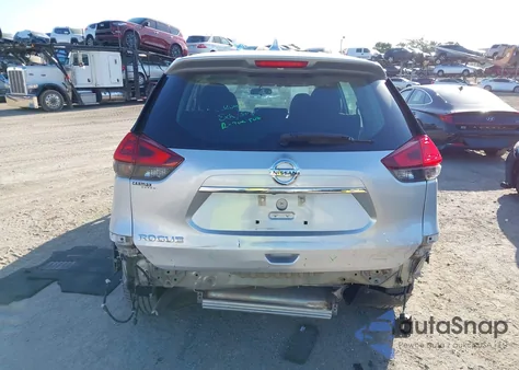 2018 Nissan Rogue S z USA, uszkodzony, nr VIN 5N1AT2MT9JC732781